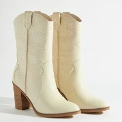 Mia New Arrivals Raylyn Ivory Cowgirl Boots