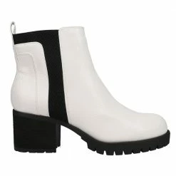 Mia Shoes Colten White Ankle Booties