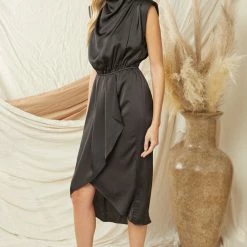 Purple Door Boutique Ladies' Elegant Black Satin Midi Dress