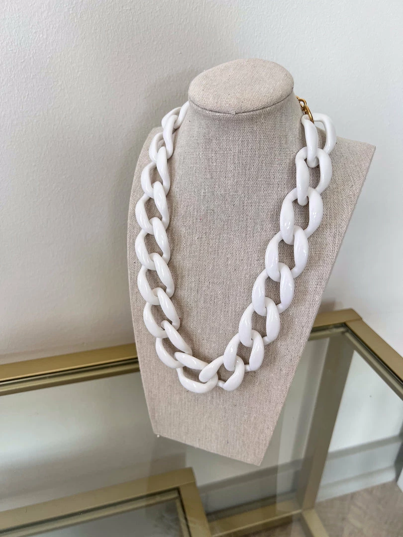 Purple Door Boutique White Acrylic Chain Necklace Accessories/Gifts 1 Purple Door Boutique White Acrylic Chain Necklace Accessories/Gifts